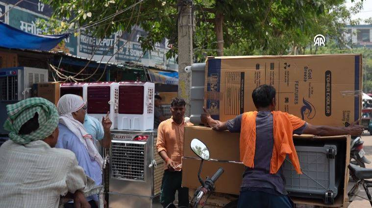 Termometreler 50 dereceyi gösterdi. Tarihin en yüksek sıcaklık rekoru - Resim: 9